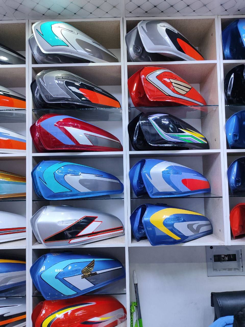 باک هندا تیزرو ورق ۸ درب وسط قابل نصب بروی تمامی موتورسیکلت ها